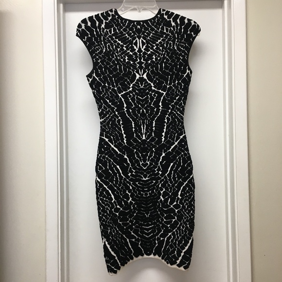 RVN Black White Jacquard BodyCon Knit Dress - Picture 8 of 9